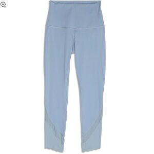 Wunder Under Scalloped Hem High Rise Crop